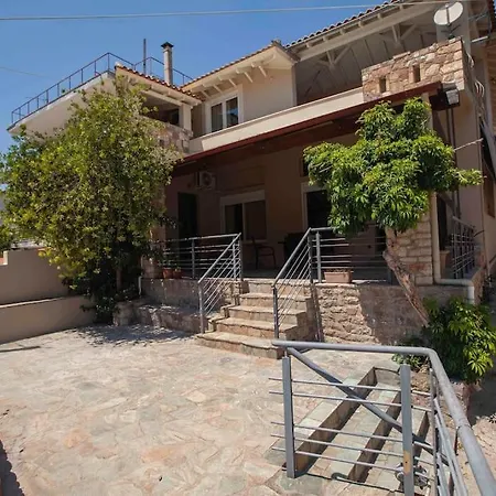 Ferienhaus Barhouse Katsíngrion